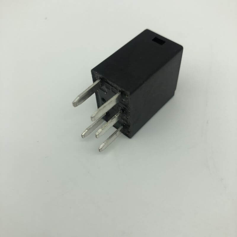 Black Relay 7219044 5 Pins 10A Compatible with Bobcat S770 S850 T450 T550